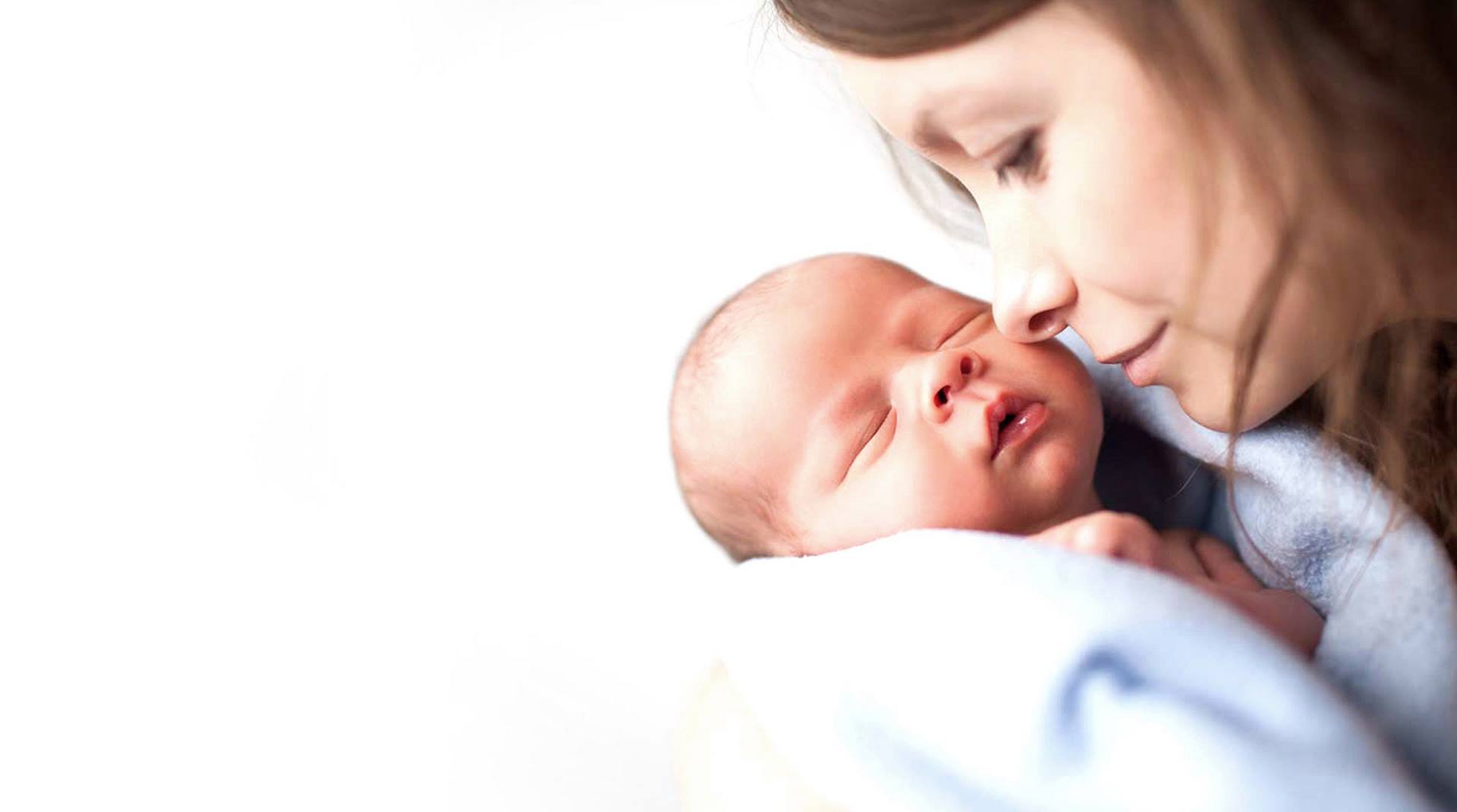 The service we received from askevolution was excellent. In a short space of time they turned what was initially a very complex ‘solution sell’ into a clear and coherent story which is now easily understood by our customers. This has become the template for a large strategic sales initiative and has already generated several hundred thousand dollars of new revenue - GE Healthcare GE-Healthcare.jpg